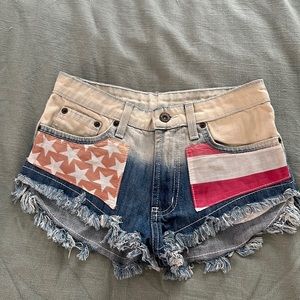 Carmar denim american flag shorts NWOT Size 24 Waist 00